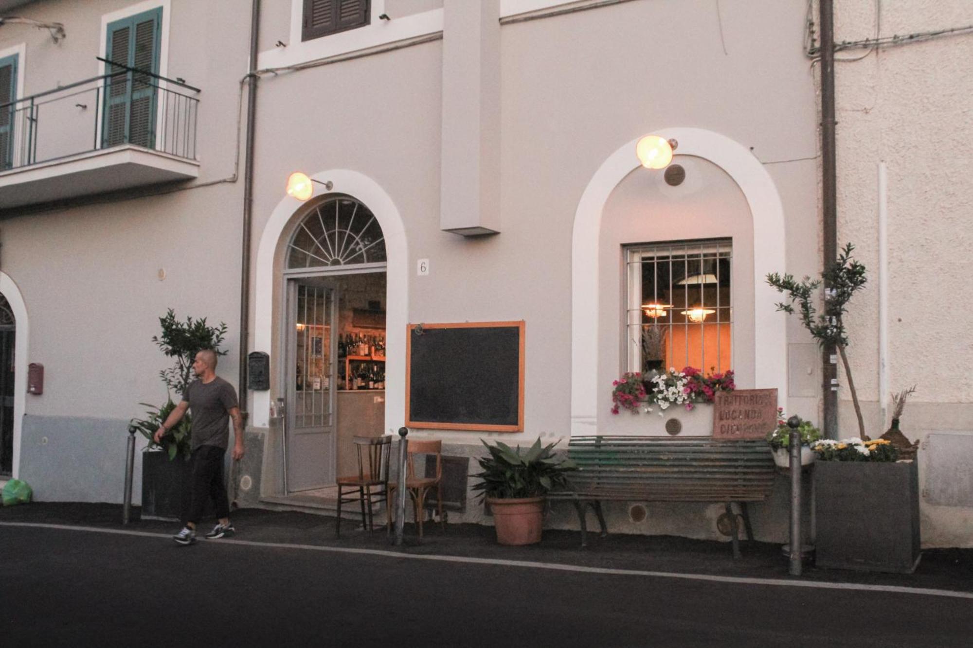 Poppy Loft Apartment โกรตาเฟราตา ภายนอก รูปภาพ